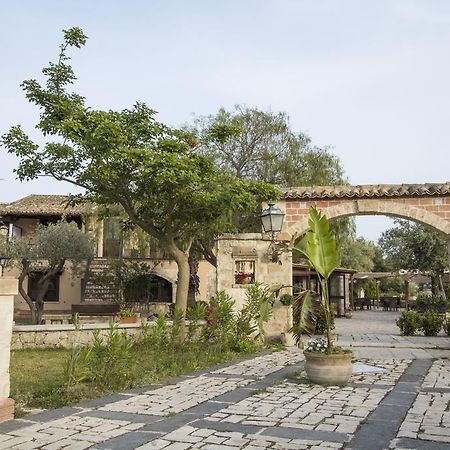 B&B Casale Siciliano Di Miryam Tiralongo Avola Eksteriør bilde