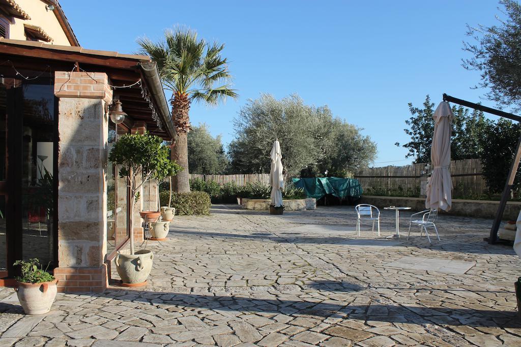 B&B Casale Siciliano Di Miryam Tiralongo Avola Eksteriør bilde