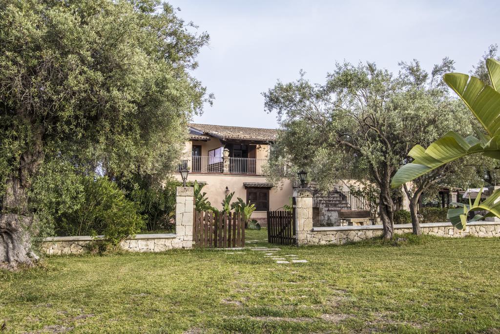 B&B Casale Siciliano Di Miryam Tiralongo Avola Eksteriør bilde