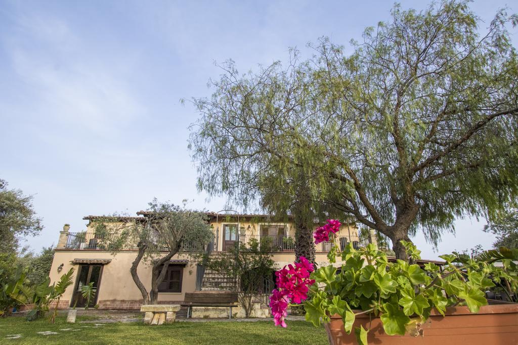 B&B Casale Siciliano Di Miryam Tiralongo Avola Eksteriør bilde