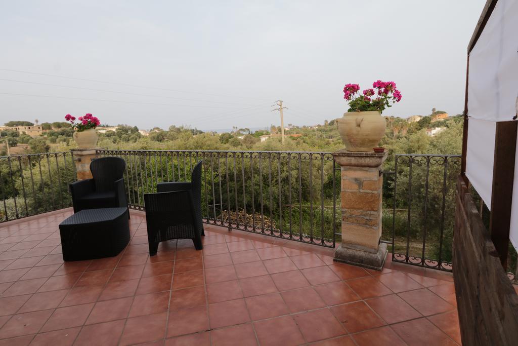 B&B Casale Siciliano Di Miryam Tiralongo Avola Eksteriør bilde
