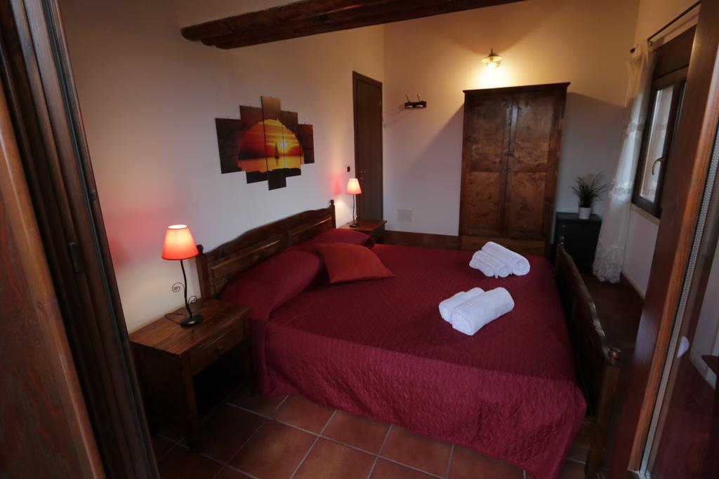 B&B Casale Siciliano Di Miryam Tiralongo Avola Eksteriør bilde